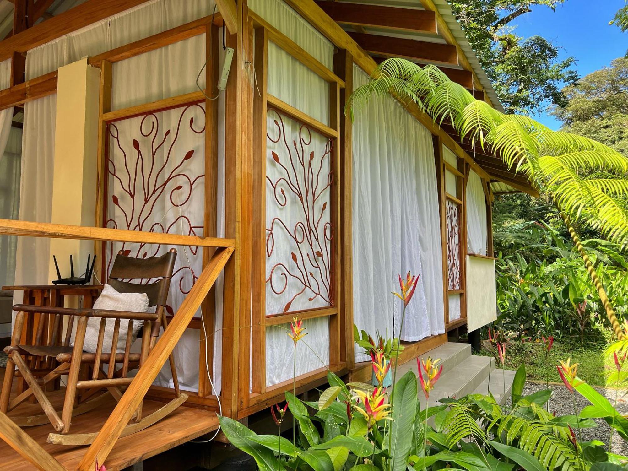 Geckoes Lodge Cocles Exterior photo