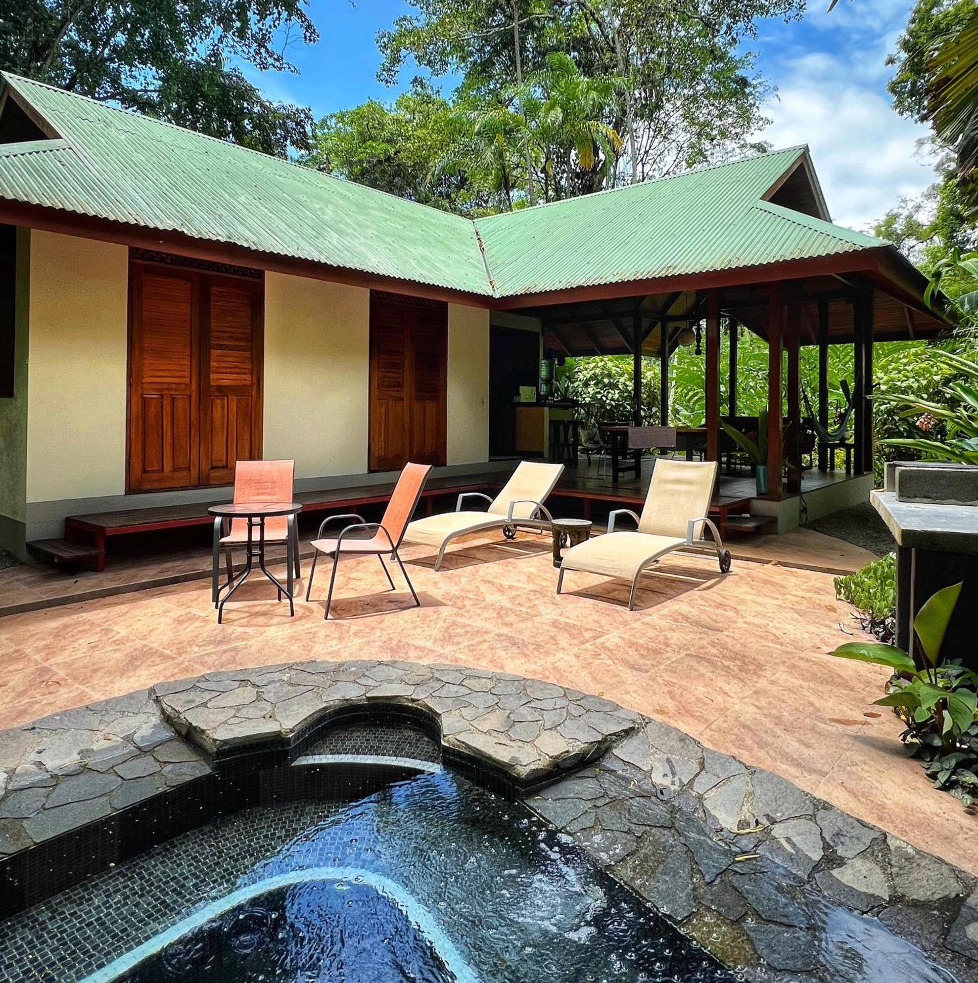 Geckoes Lodge Cocles Exterior photo