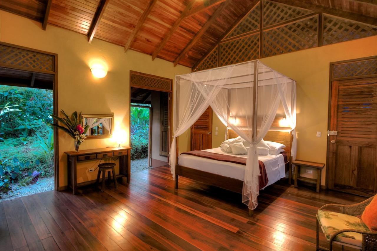 Geckoes Lodge Cocles Exterior photo